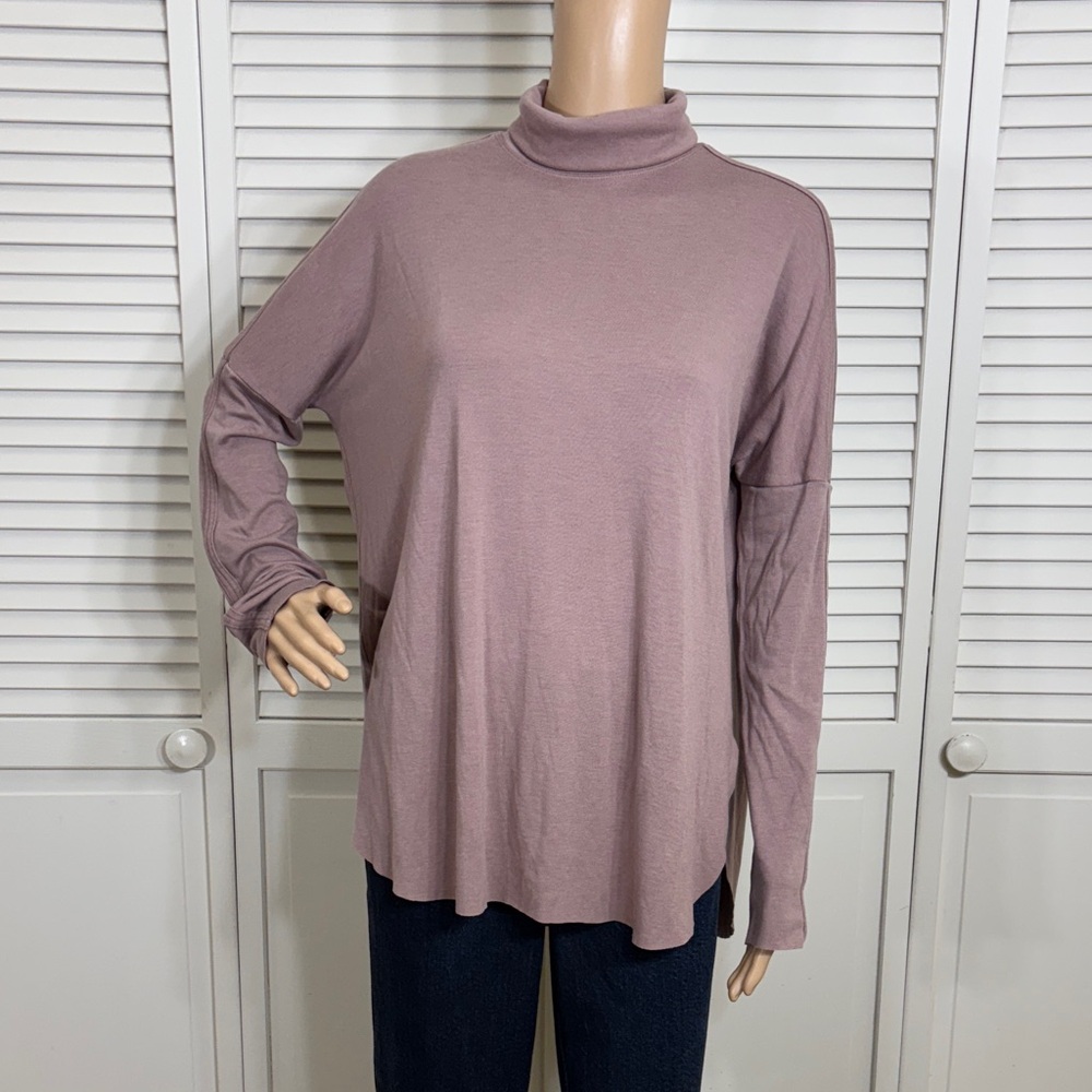 Kit and Ace Dusty Rose Long Sleeve Turtleneck Small